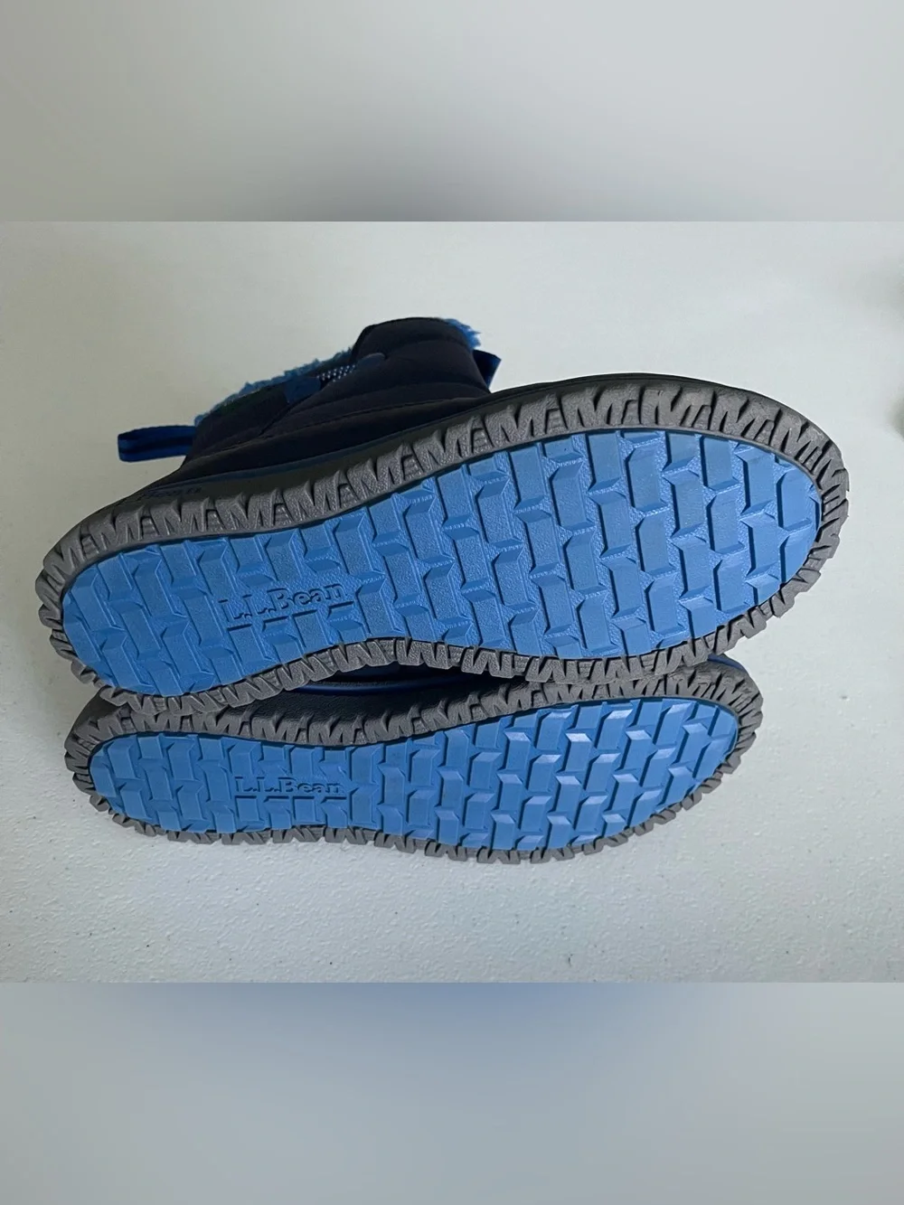 NWOT L.L. Bean Kids Navy and Bright Blue Fleece-Lined Snow Boots 5